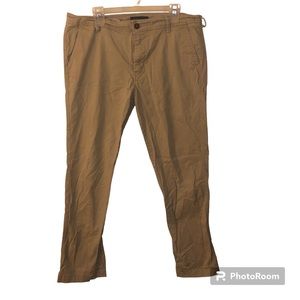 Aeropostale 36/32 Slim Straight Khakis